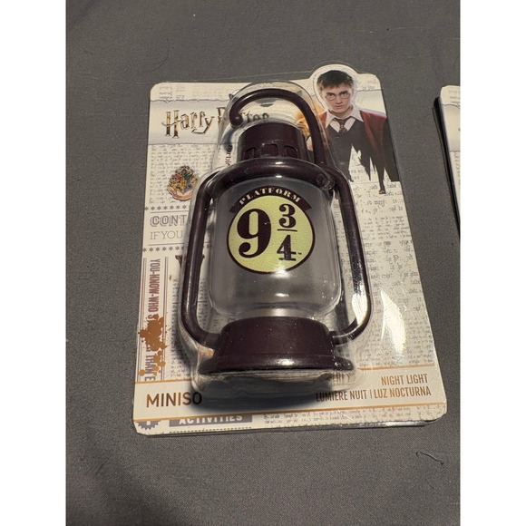 Miniso Harry Potter Platform 9 3/4 Night Light Lantern - Picture 2 of 4